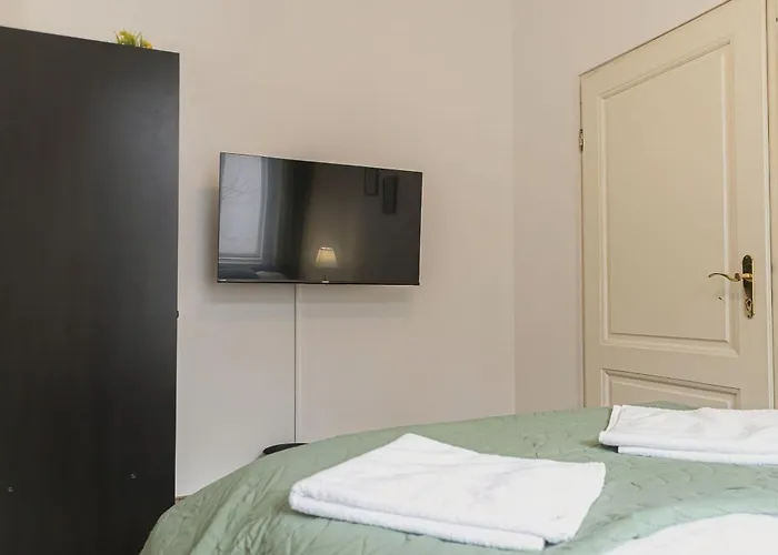 Spacious 4-bedroom Shared Flat In The Heart Of Apartment Vienna